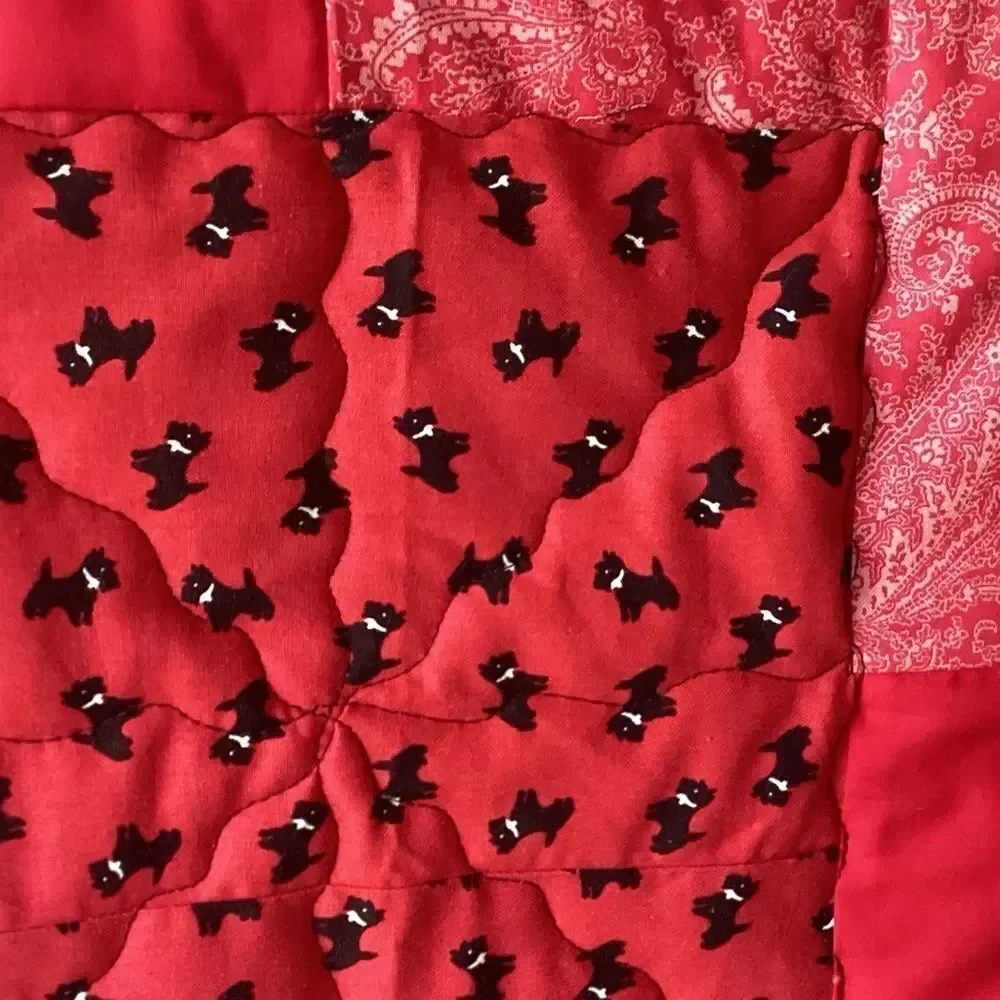 NWT Hand Crafted “Scotty Lovers” Red White and Black Elegant Lap Quilt